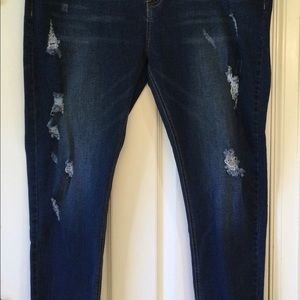 NEW with TAG L & B Distressed Skinny Jeans